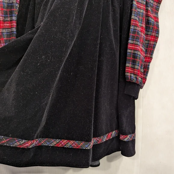 VINTAGE Jo Lene girls red plaid & black velvet holiday Christmas dress - Picture 10 of 11